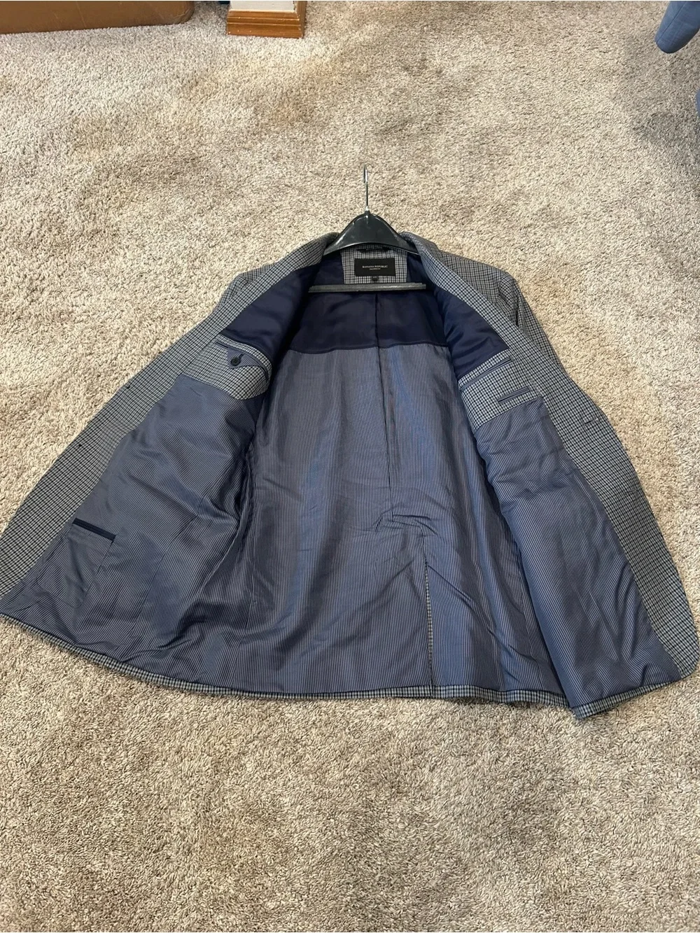Banana Republic Men's Checked Sport Coat in Gray and Navy 44R